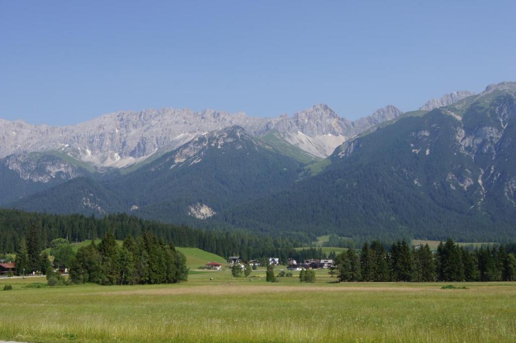 Landhotel Wolf Leutasch Bagian luar foto