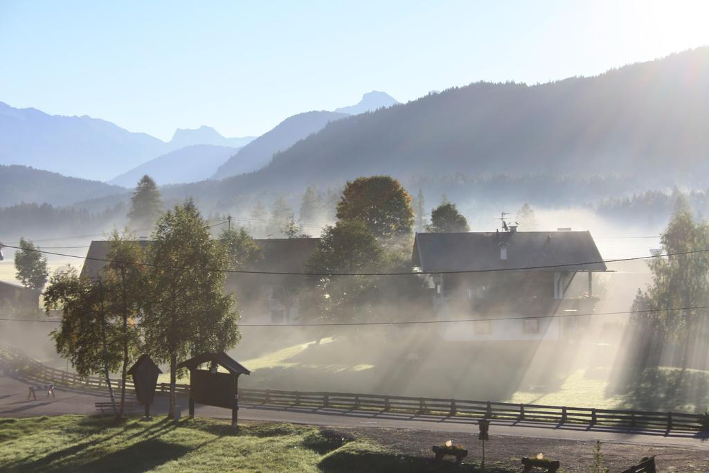 Landhotel Wolf Leutasch Bagian luar foto